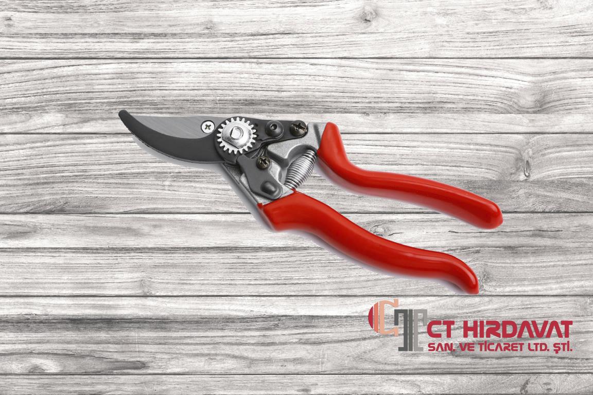 Pruning Shears with Handle Isolated